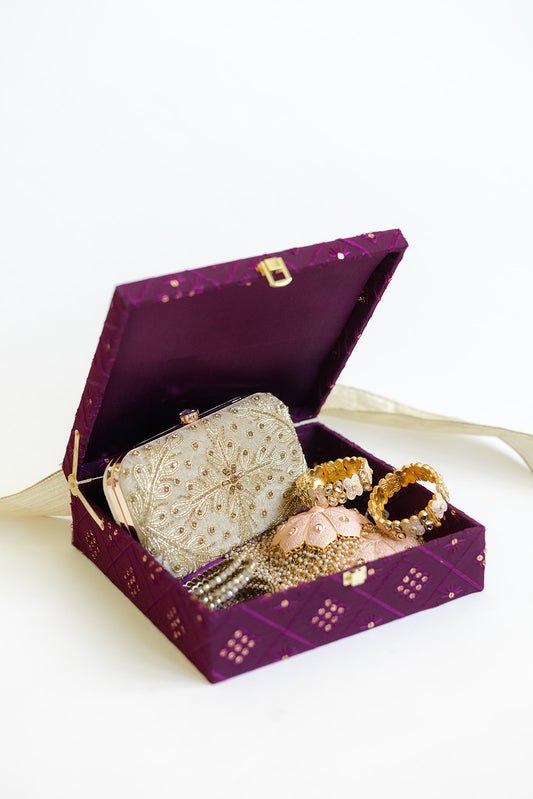 Aubergine Chikankari Sqaure Gift Box